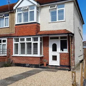 Holiday home 32 Cranleigh Close