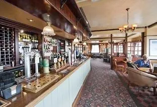 Guest house Commodore Hotel By Greene King Inns Bournemouth