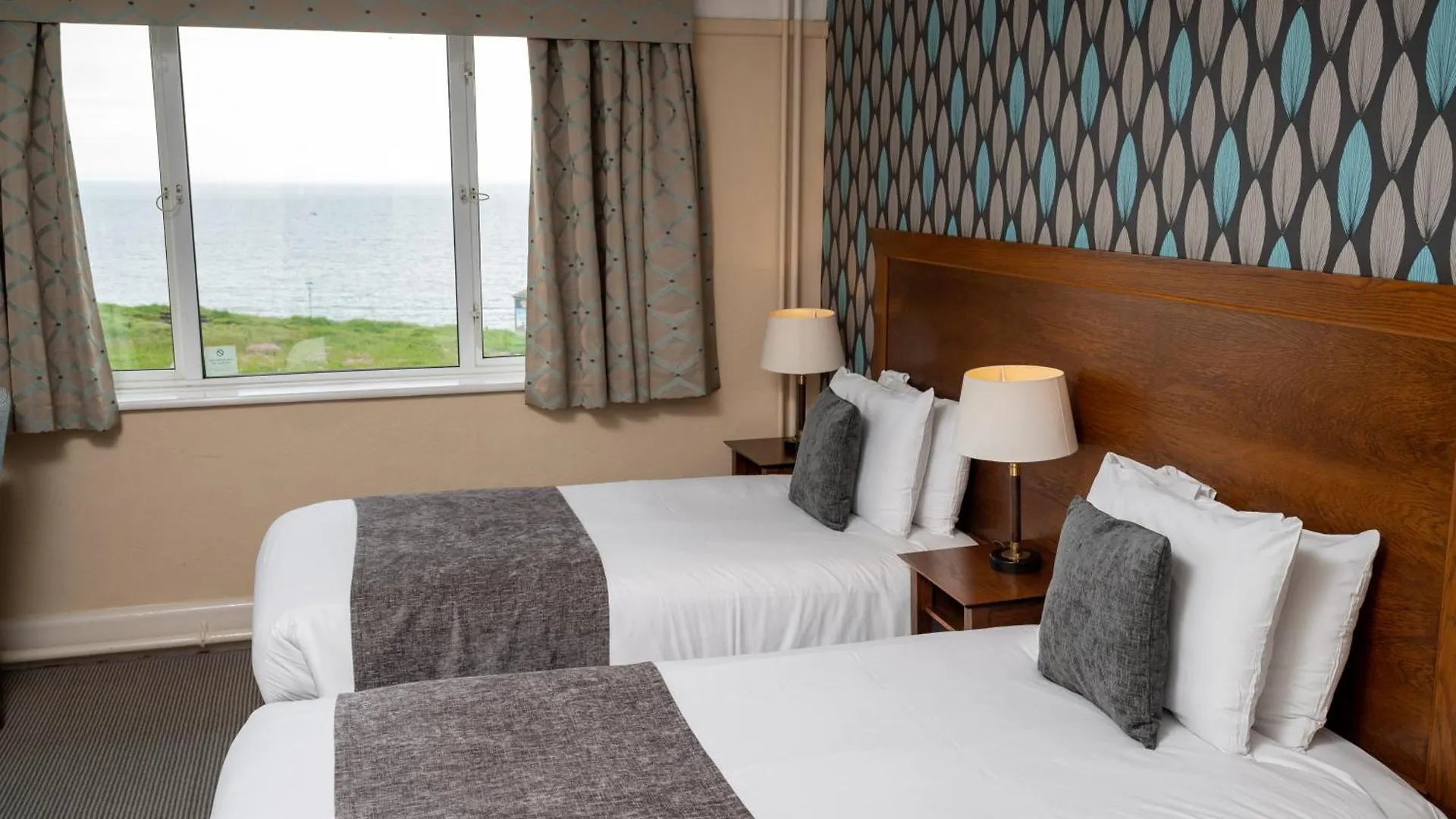 Commodore Hotel By Greene King Inns Bournemouth