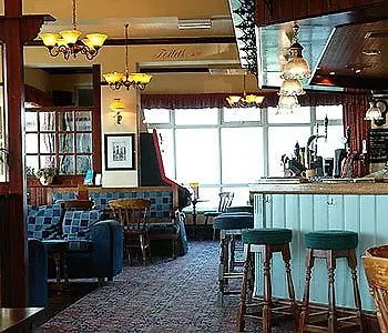 Commodore Hotel By Greene King Inns Bournemouth 3*,
